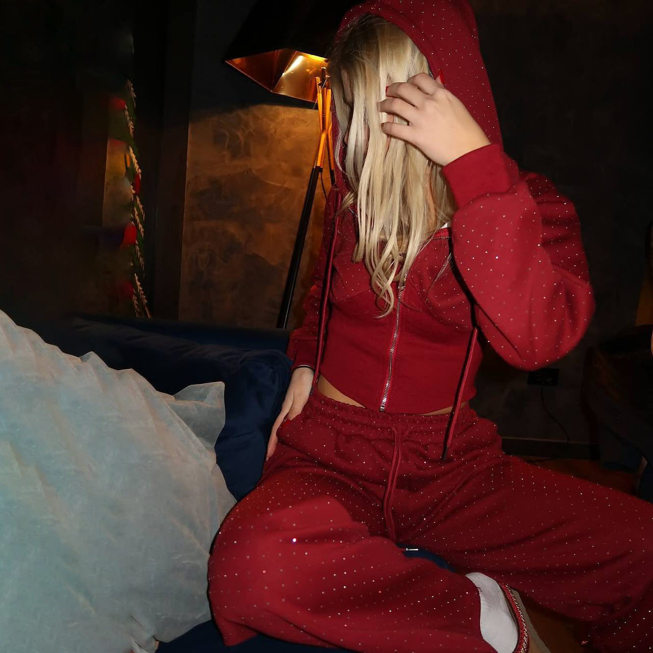 Popularan beautiful women's fashion waist open button hot diamond hooded sweater straight pants set design sense casual sportswear women