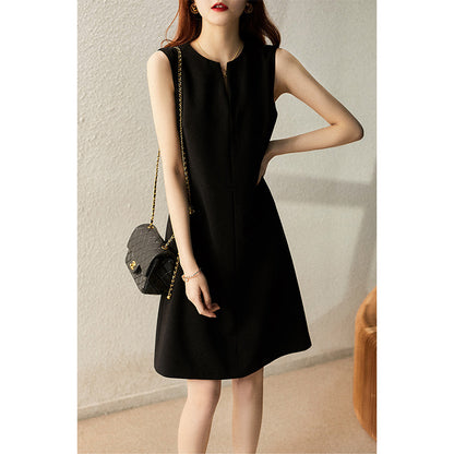 2025 High aura small black dress, high-end slim-fitting dress, medium and long sleeveless vest skirt, summer Hangzhou women's clothing