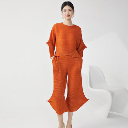 2025 two-piece suit, spring and autumn wear, women's high-end sense irregular loose T-shirt, versatile casual pants, commuter suit