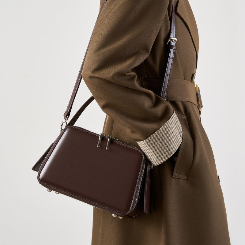 VLOVELAW 2025 25 spring and summer new niche design ear-hanging series commuter bag portable eaves bag leather women's bag commuter oblique span bag
