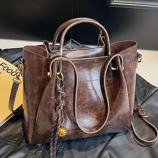 VLOVELAW 2025 Premium oil wax leather bag women's popular new trendy and versatile casual messenger bag commuter shoulder portable bucket bag