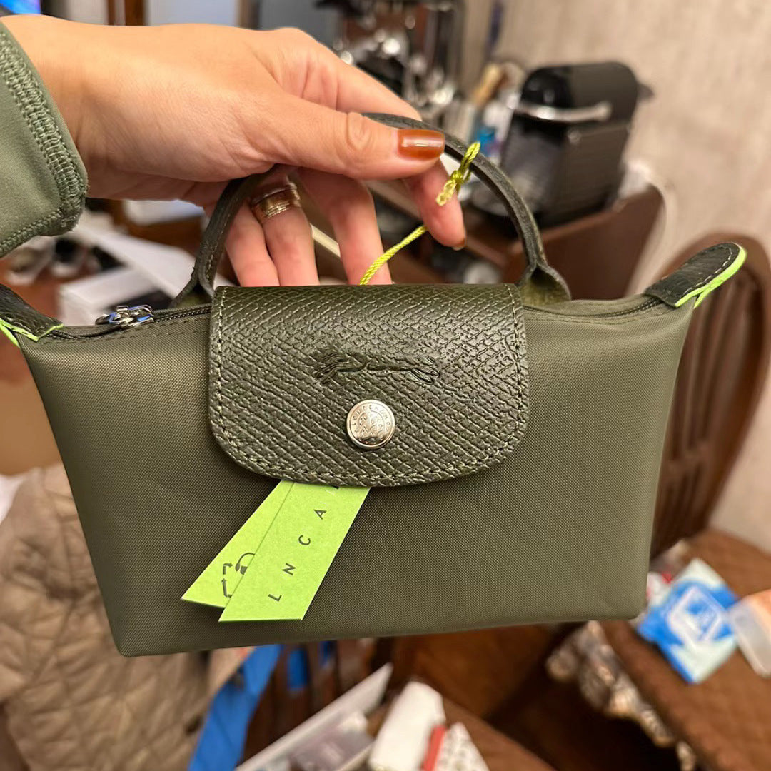 VLOVELAW Dragon Mini Dumpling Bag Mobile Phone Bag Document Package Lightweight Crossbody Bag Waterproof Nylon Bag Commuter Bag