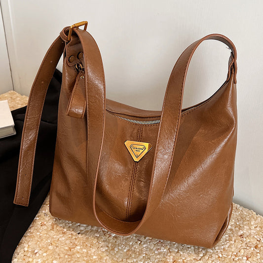 VLOVELAW 2025 Large capacity retro bag women's popular new casual niche design shoulder messenger bag fashionable commuter dumpling bag