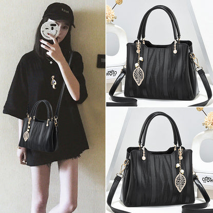 VLOVELAW 2025 Factory popular new bag mother model women's handbag large capacity fashion shoulder bag women's bag one piece hair