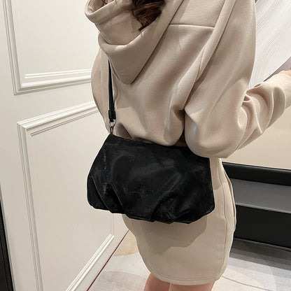 VLOVELAW 2025 Folded cloud bag women's popular new fashion and leisure niche design messenger bag high-end versatile small square bag