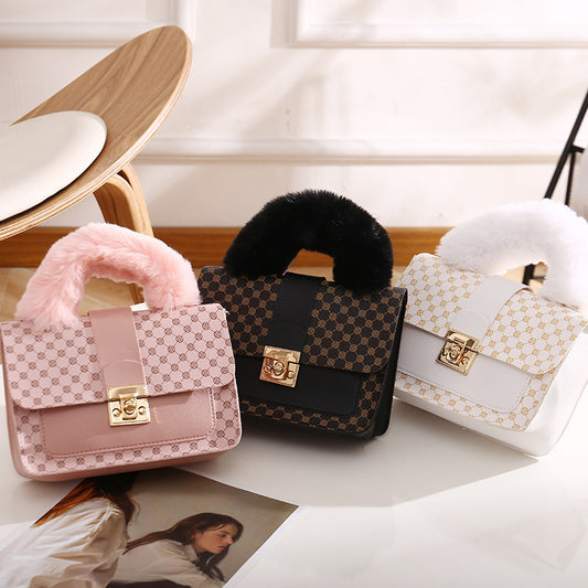 VLOVELAW Plush Small Square Bag Foreign Trade Wholesale mini Handbag Fashion Handbag Chain Bag Printed Crossbody Bag