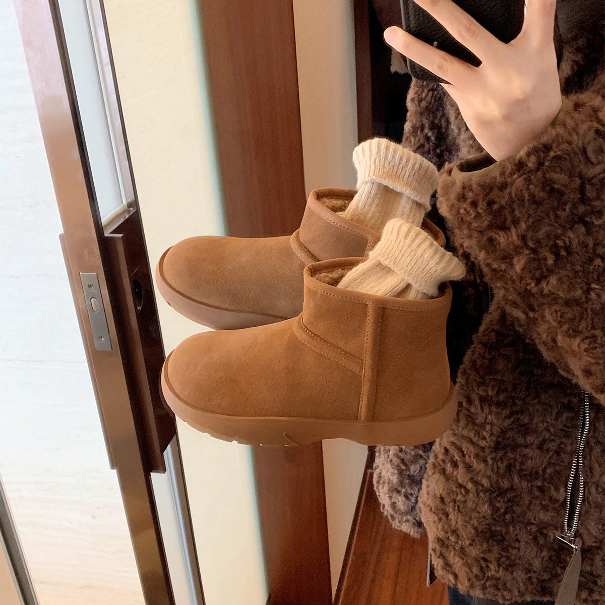 2025  Thick-soled short snow boots Warm plush snow boots Cotton shoes Winter deep boots