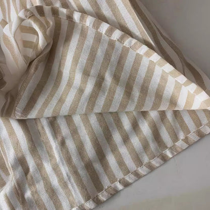 VLOVELAW  New V-neck Striped Loose Short-Sleeved Cotton and Linen Shirt Leisure Artistic Versatile Top in Stock