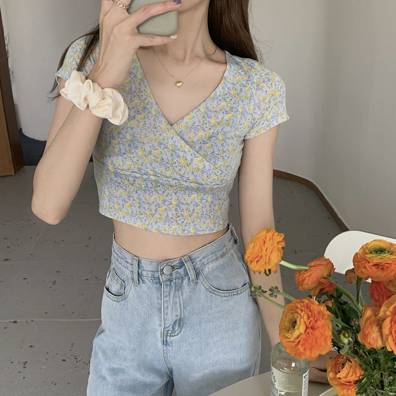 VLOVELAW American Retro Floral Cross V-neck Slim Fit Short Midriff-Baring Short-Sleeved T-shirt Women's Top  Summer New Fashion