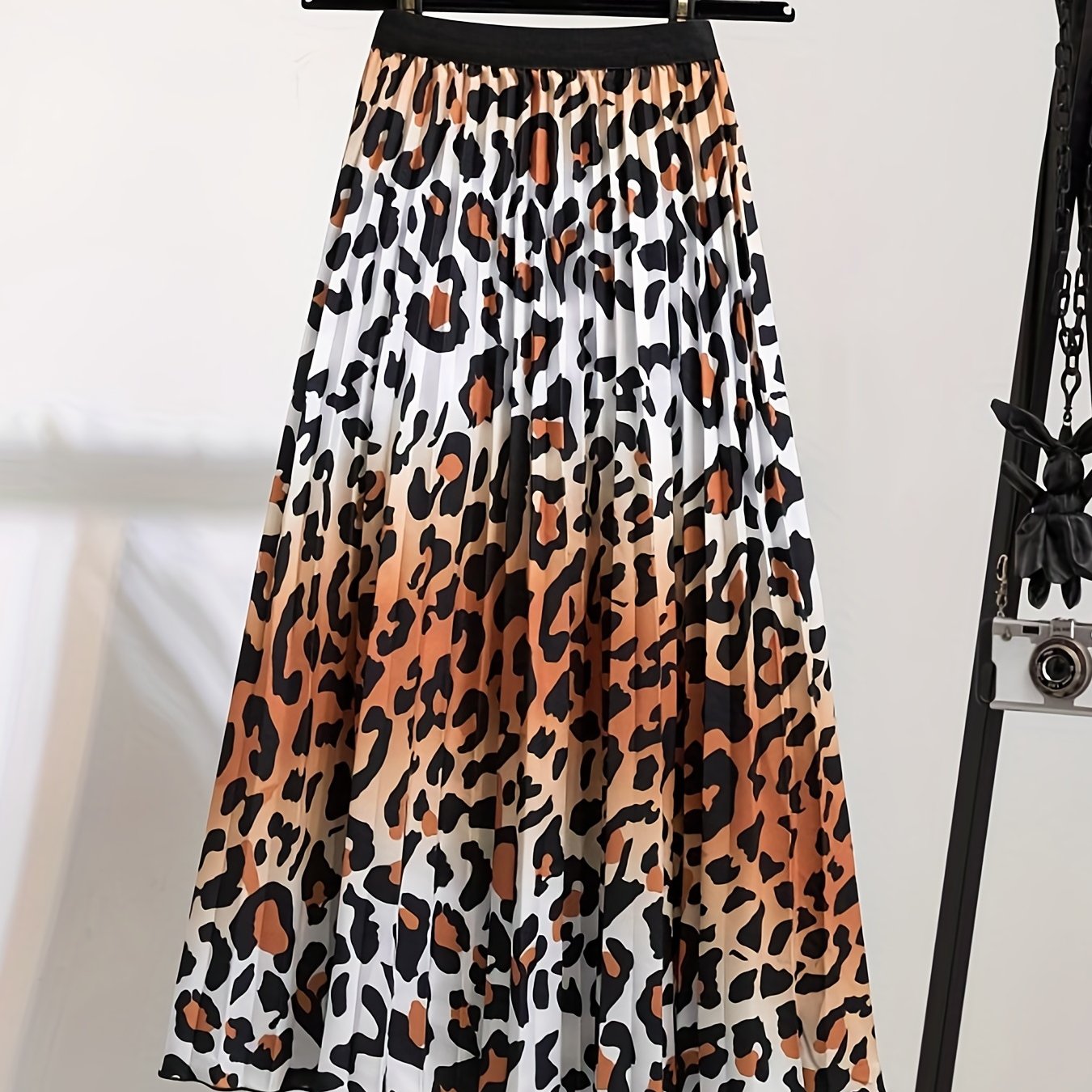 Plus Size Casual Skirt, Women's Plus Leopard Print Elastic High Waisted Pleated A-line Skirt