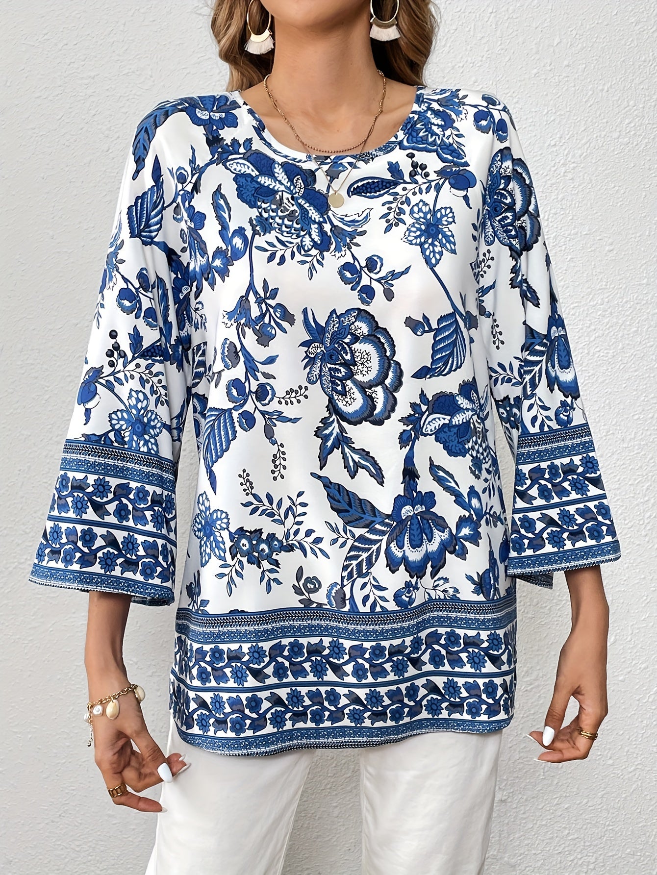 vlovelaw  Blue And White Porcelain Print Blouse, Casual Crew Neck Loose Sleeve Blouse, Women's Clothing