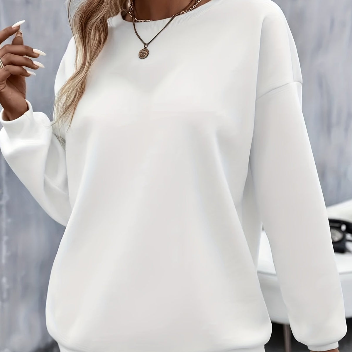 vlovelaw  Plus Size Basic Sweatshirt, Women's Plus Solid Long Sleeve Round Neck Fleece Liner Slight Stretch Pullover Sweatshirt